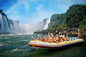 DIA 4 – VISITA A CATARATAS DEL IGUAZÚ LADO ARGENTINO CON MACUCO EXPERIENCE y PARQUE DAS AVES – 26 DE JULIO