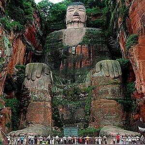 DÍA 5 – CHENGDU| VISITA DEL BUDA GIGANTE DE LESHAN – 18 DE SEPTIEMBRE