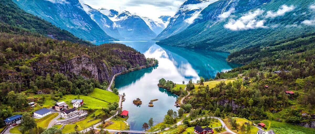 ESCANDINAVIA y FIORDOS NORUEGOS 2026