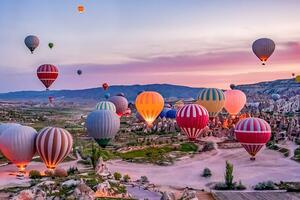 DÍA 16 – CAPADOCCIA| VUELO EN GLOBO| VISITA AL VALLE DE GOREME – 13 DE OCTUBRE