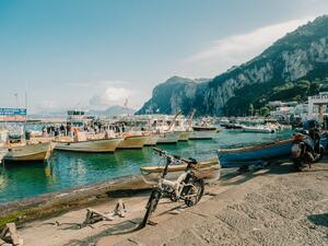 DÍA 14 – EXCURSION ISLA DE CAPRI – 25 DE ABRIL