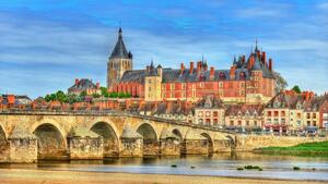 DÍA 6 – SAINT-MALO | ANGERS | CHAMBORD | TOURS – 26 DE MAYO