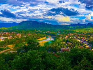 DÍA 10 – 15 DE MARZO| LUANG PRABANG| VUELO A HANOI (VIETNAM)