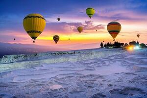 DIA 12 – PAMMUKALE | VUELO EN GLOBO INCLUIDO – 24 DE ABRIL
