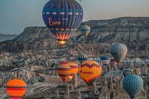 DIA 14 – CAPADOCIA (OPCIONAL VUELO EN GLOBO) – 26 DE ABRIL