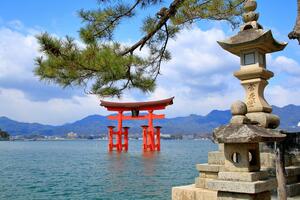 DÍA 10 – HIROSHIMA | ISLA DE MIYAJIMA – 01 DE ABRIL