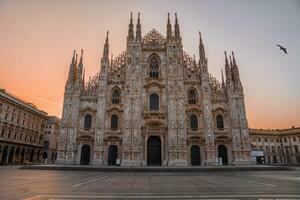 DÍA 18 – MILAN VISITA DE LA CIUDAD | LA SPEZIA – 10 DE OCTUBRE