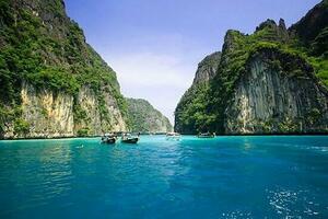 DÍA 10 – PHI PHI ISLAND – 15 DE FEBRERO